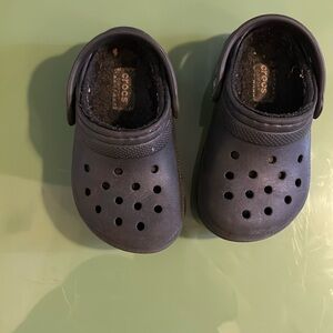 Crocs size 7